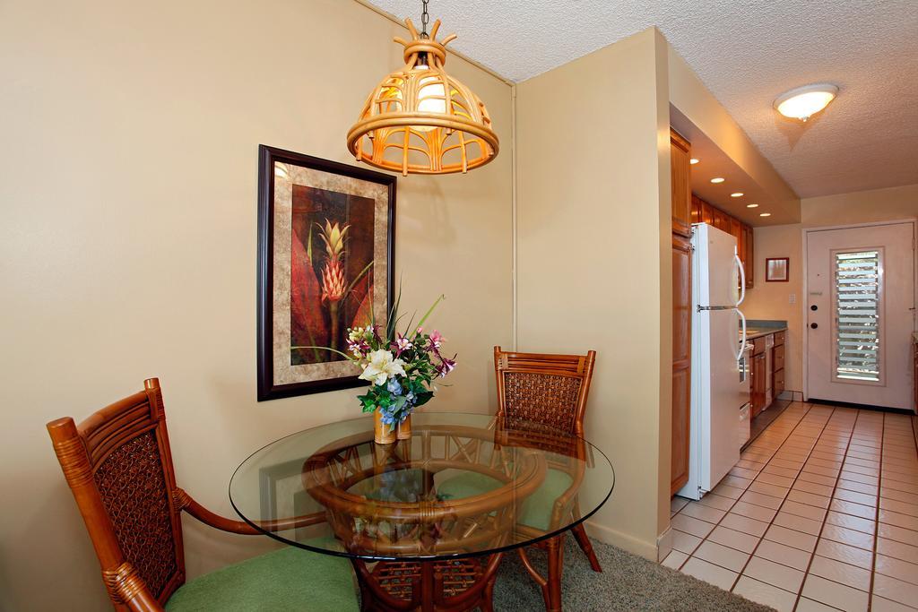 Noelani Condominium Resort Lahaina Luaran gambar