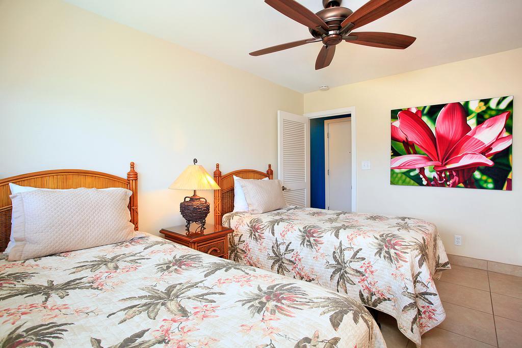 Noelani Condominium Resort Lahaina Luaran gambar